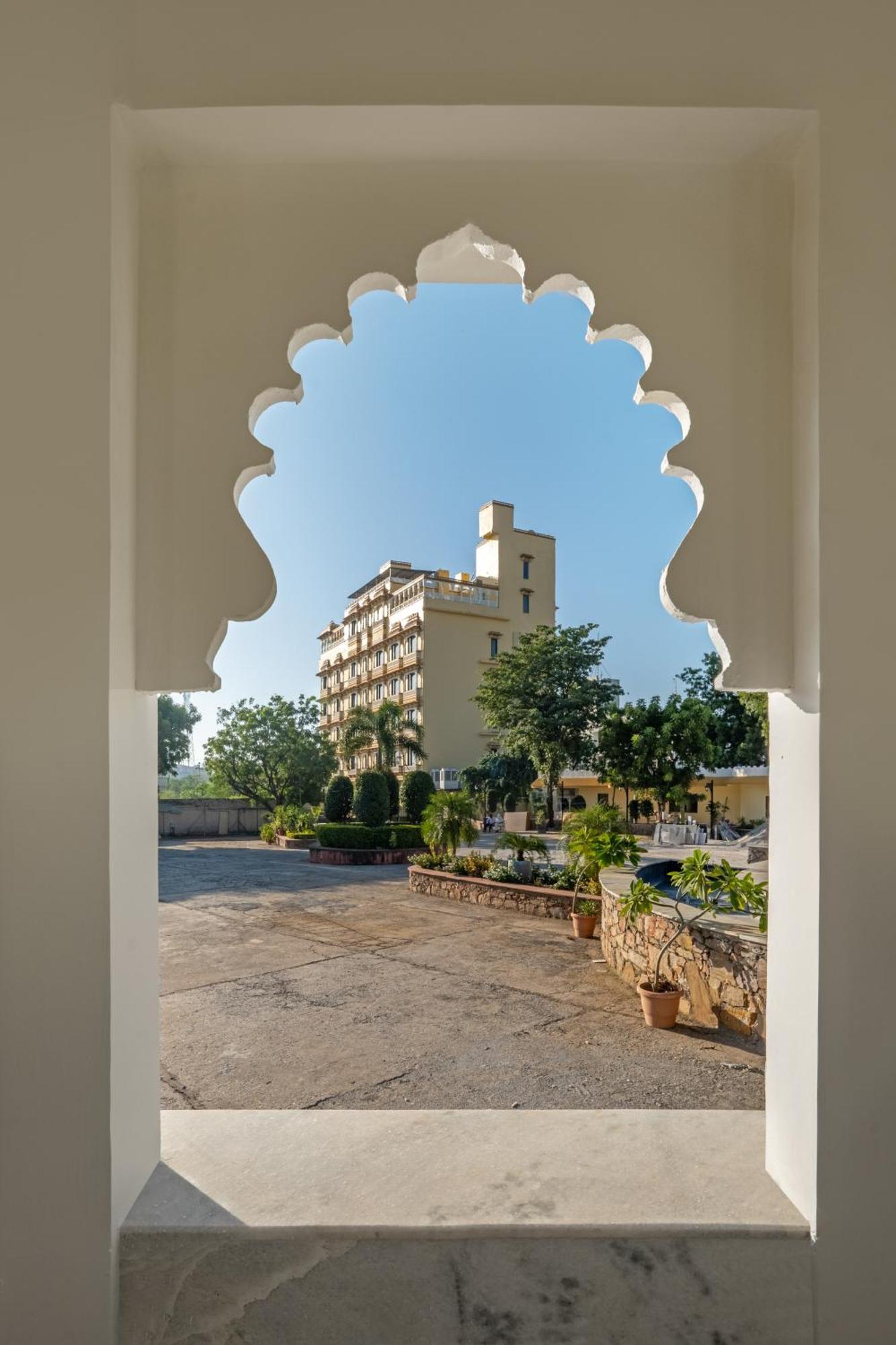 Hotel Sterling Balicha Udaipur Esterno foto