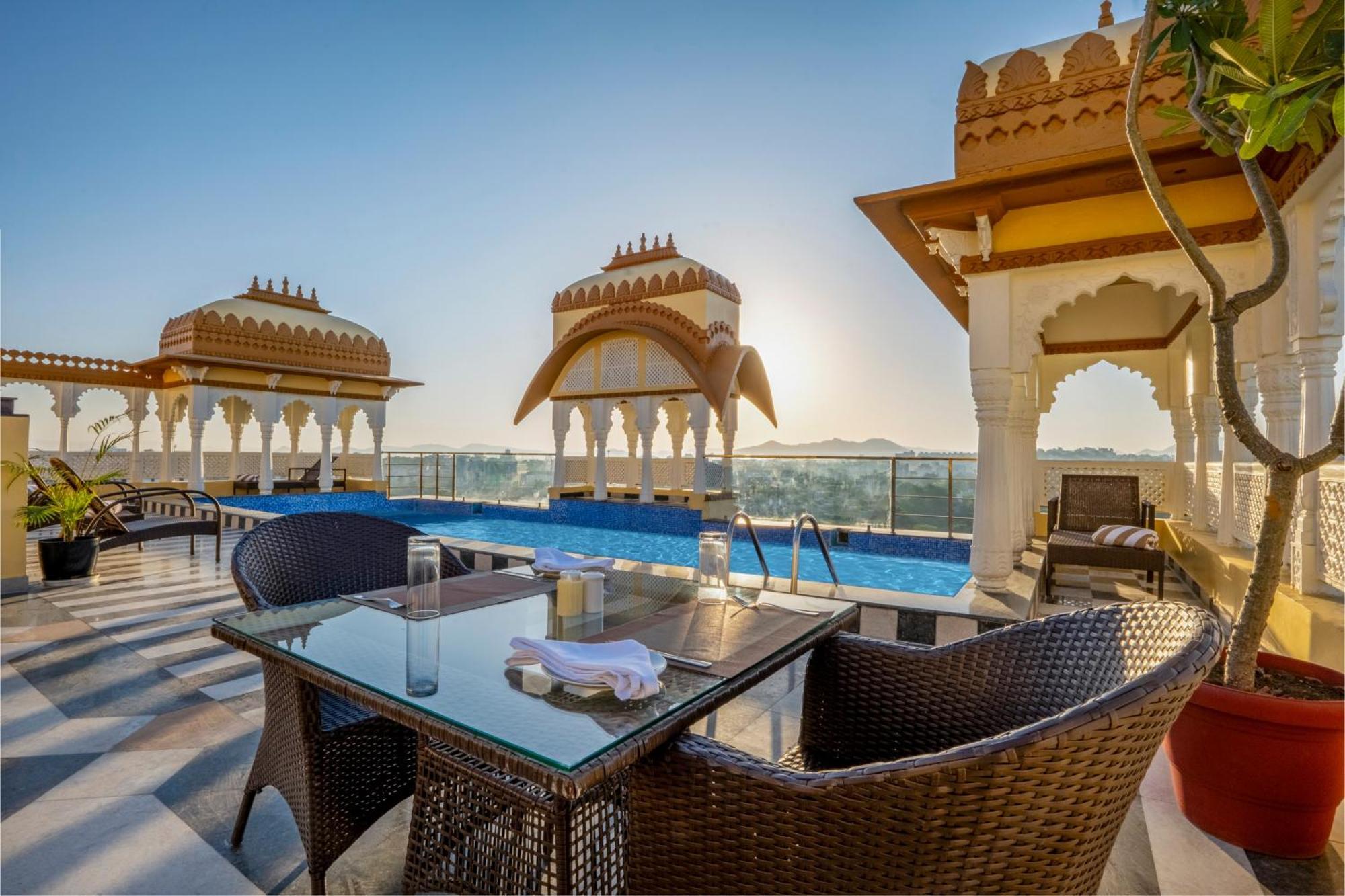 Hotel Sterling Balicha Udaipur Esterno foto