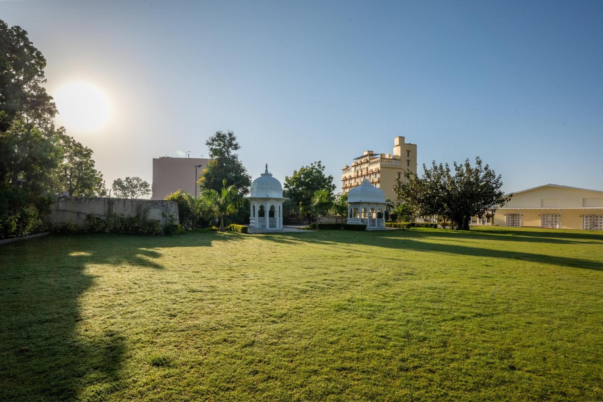 Hotel Sterling Balicha Udaipur Esterno foto