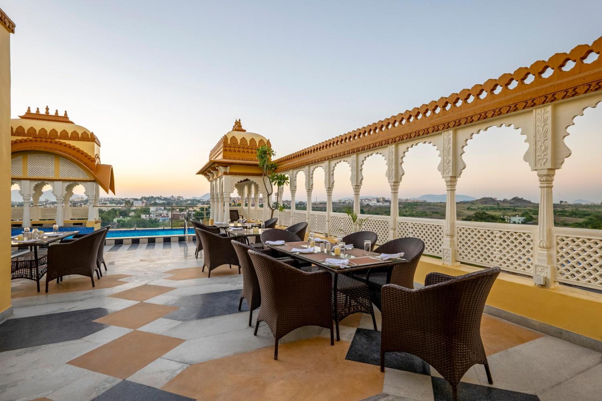 Hotel Sterling Balicha Udaipur Esterno foto