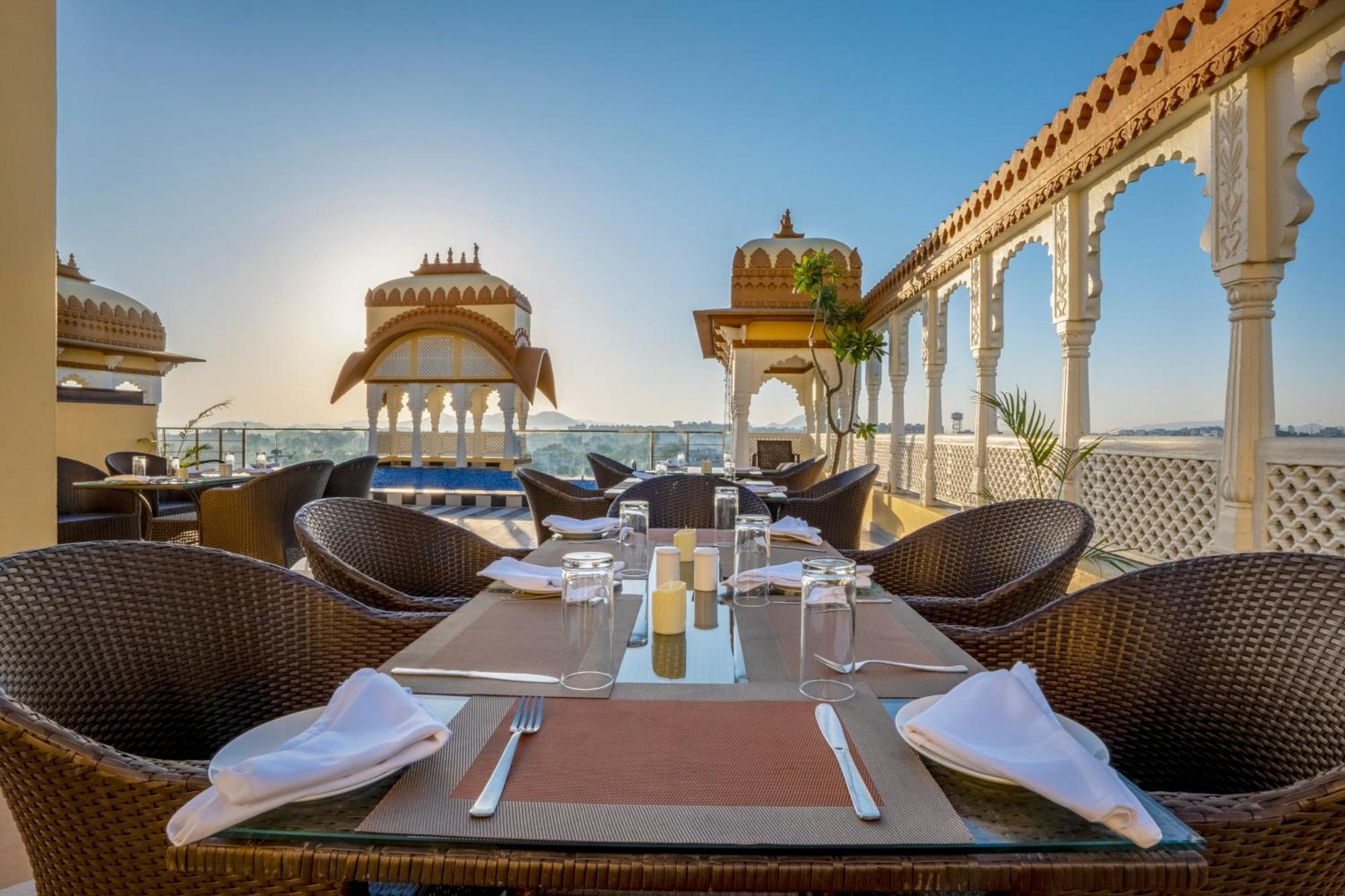 Hotel Sterling Balicha Udaipur Esterno foto
