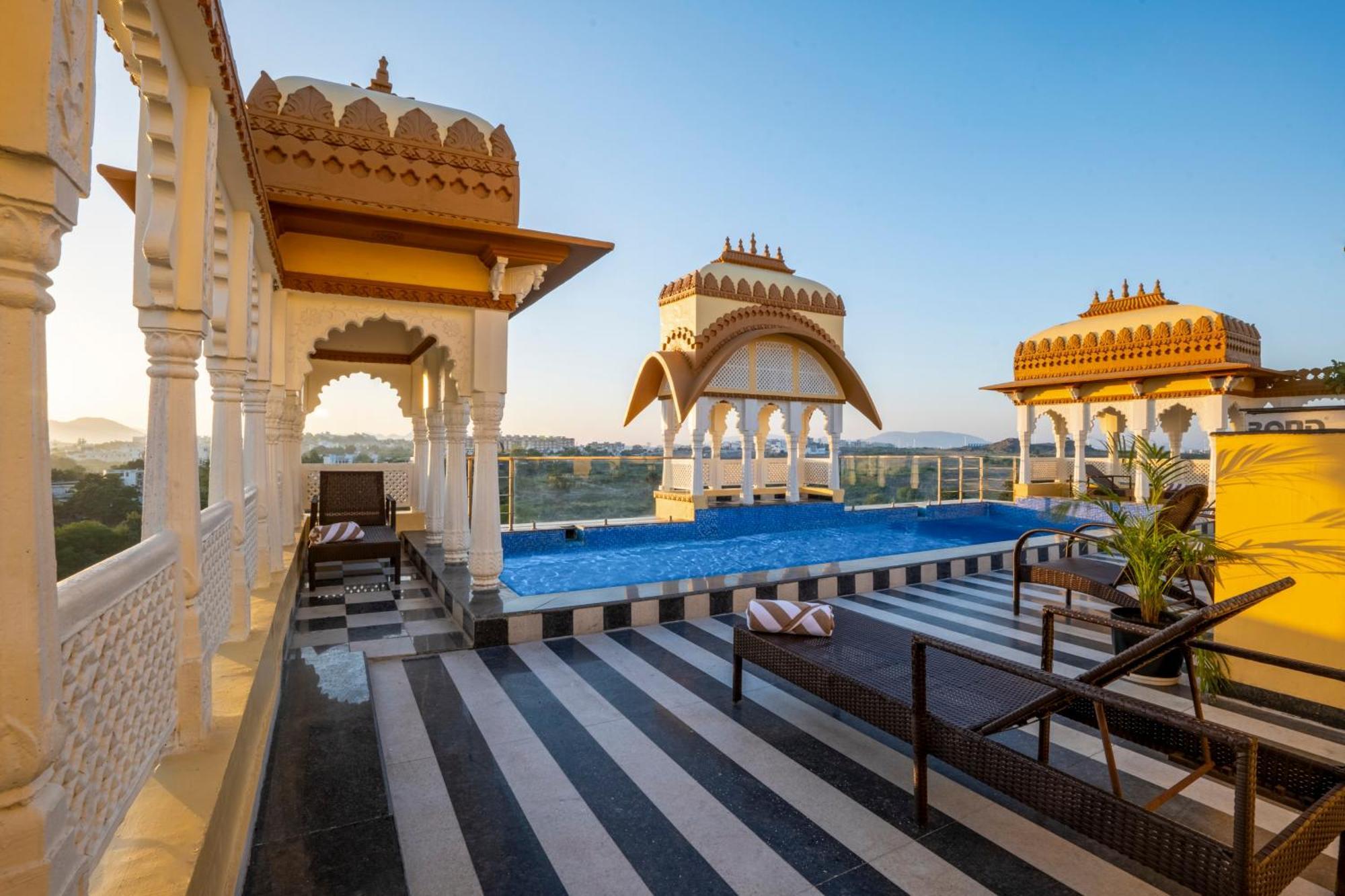 Hotel Sterling Balicha Udaipur Esterno foto